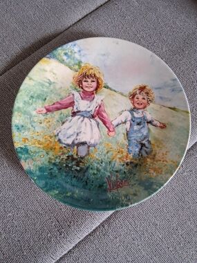 Vintage Wedgwood Lmtd Edition Plate with Matching Serial # Playtime"